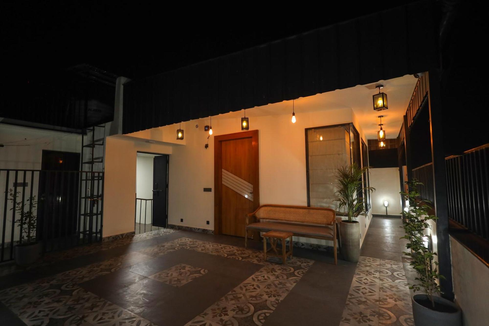Narayana Homes Матура Екстериор снимка