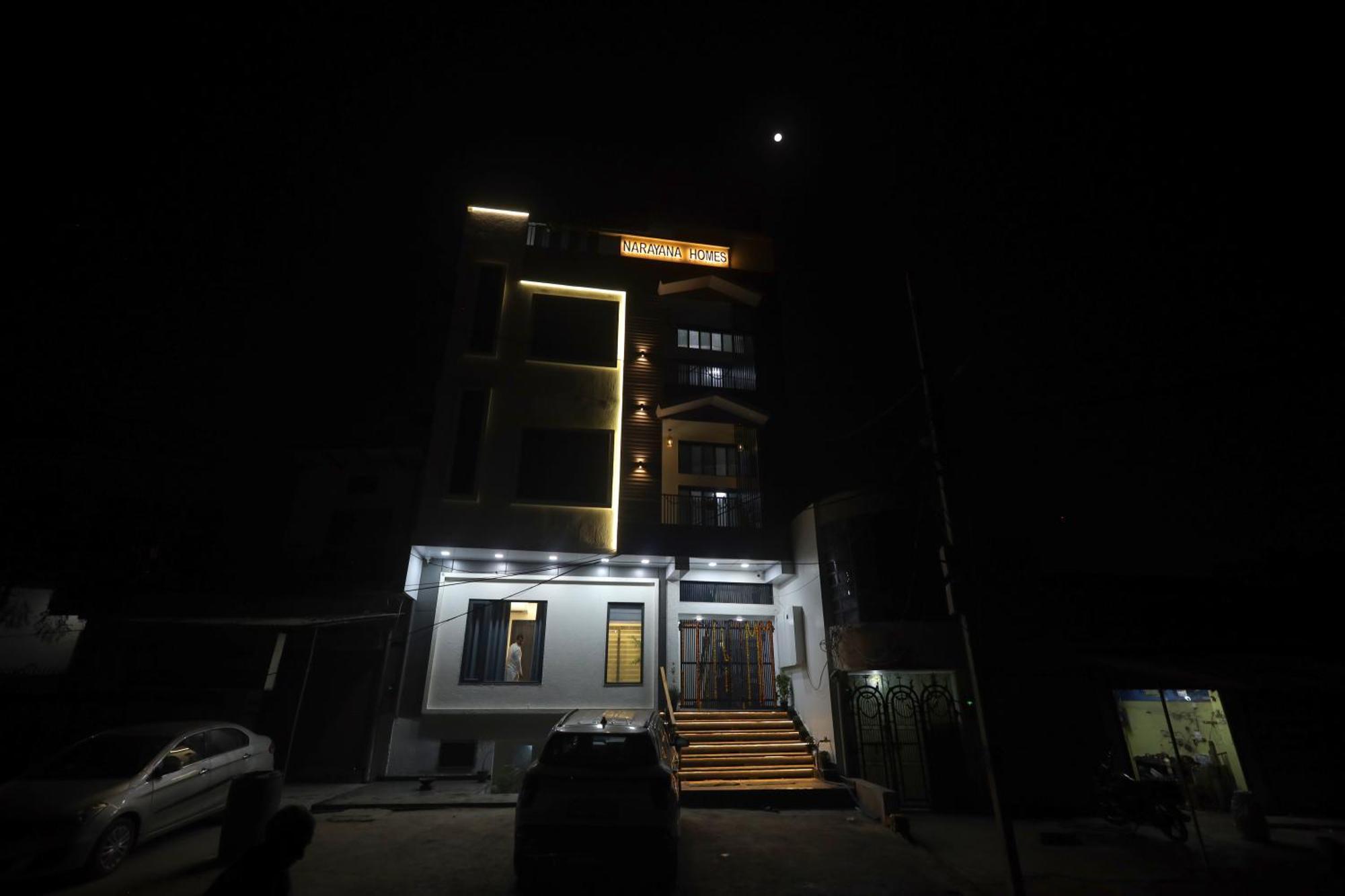 Narayana Homes Матура Екстериор снимка